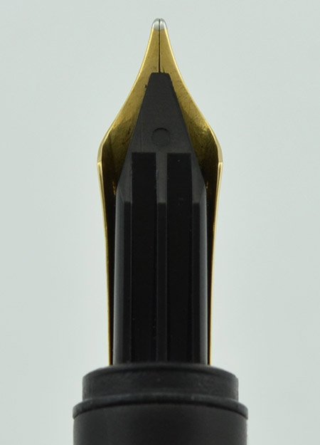 Dunhill Gemline Fountain Pen by Montblanc - Silver Plated
